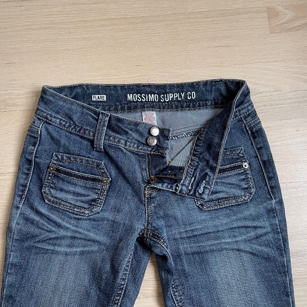 Mossimo Supply Co Flare Jeans Size 6 Low Mid Rise Retro Pocket Detail Y2K - Picture 8 of 10